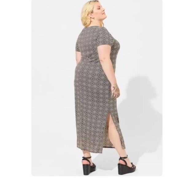 Torrid Ditsy Tribal Print Maxi Super Soft Slit Dress - Picture 4 of 11